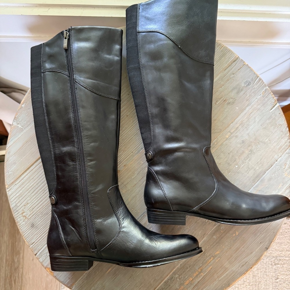 Isaac Mizrahi Live Black Leather Stretch Tall Classic Riding Boots Betsy 7M NWOT